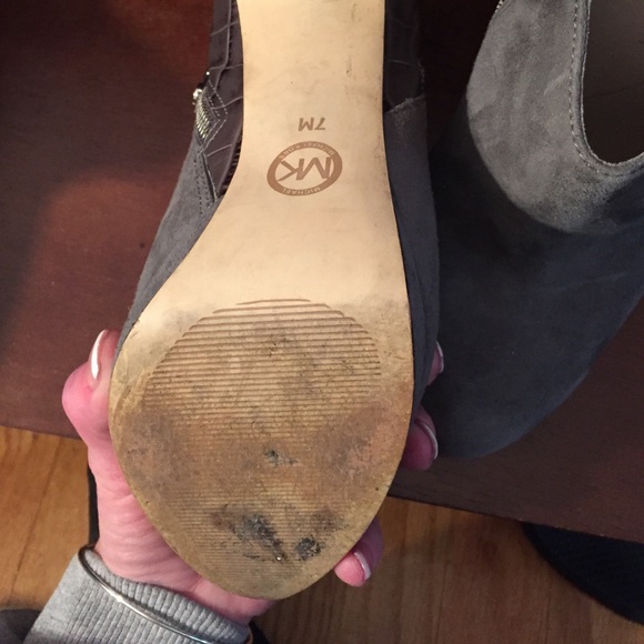 Michael Kors ankle boots - Picture 2 of 4